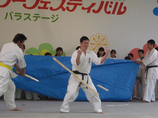 この時、角材を持った籾木パパの表情は本物の悪人面になっていたとの都市伝説あり・・・