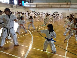 ２日目から参加の子もいましたが、負けずに一生懸命覚えていました！