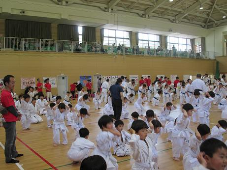 100回まで数えます！小さい子でもほとんどみんな100回までできるようになってます！